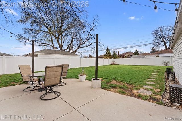 8439 Louise Avenue, Allen Park, MI 48101