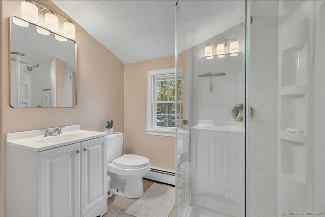 102 Wetherell Street APT 16, Manchester, CT 06040