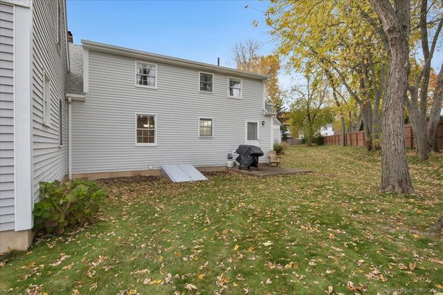 102 Wetherell Street APT 16, Manchester, CT 06040