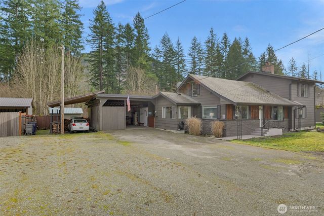 1110 Montague Avenue, Darrington, WA 98241