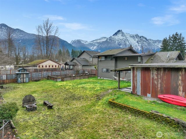 1110 Montague Avenue, Darrington, WA 98241