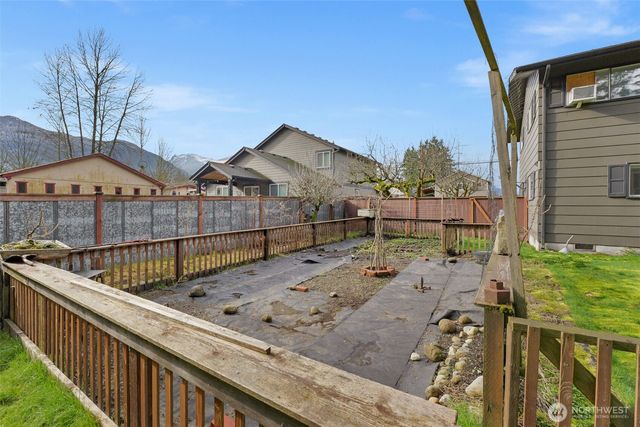 1110 Montague Avenue, Darrington, WA 98241