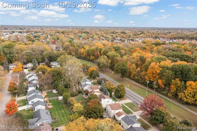 8185 S Huron River Drive, Ypsilanti, MI 48197