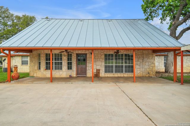 2112 Eichman Rd, Poteet, TX 78065