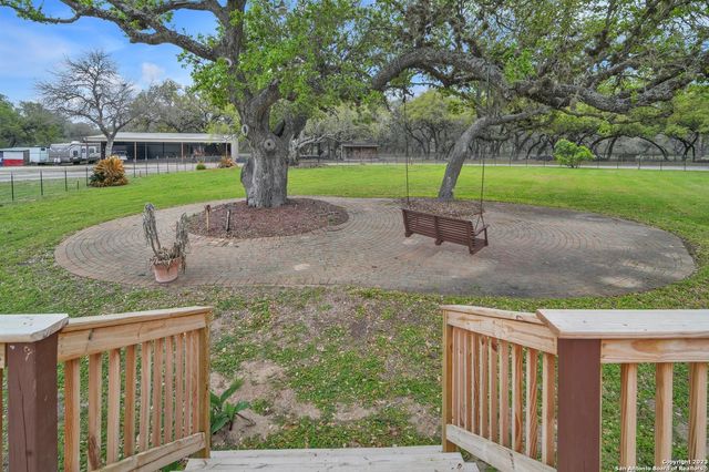 2112 Eichman Rd, Poteet, TX 78065