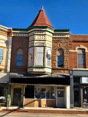 157 E Lincoln Highway, Dekalb, IL 60115