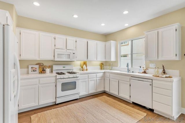 423 Cornwall Glen, Escondido, CA 92027