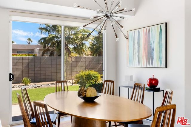 1090 Azure Court, Palm Springs, CA 92262