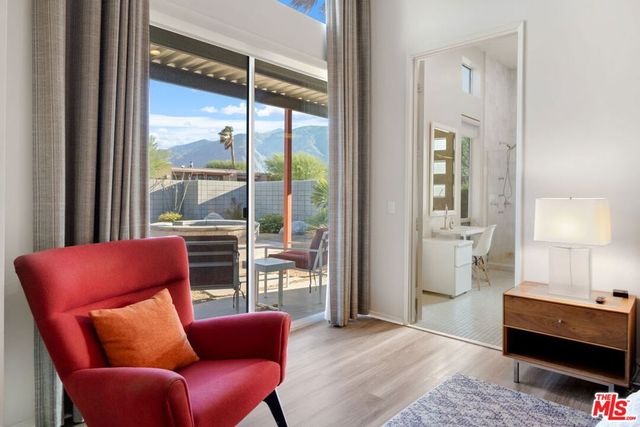 1090 Azure Court, Palm Springs, CA 92262