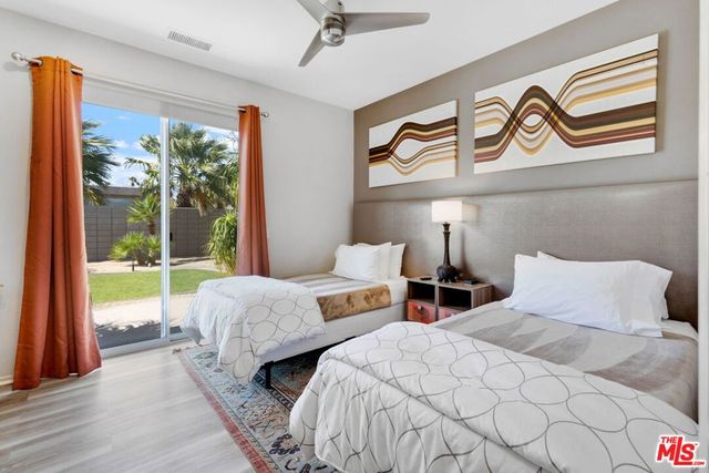 1090 Azure Court, Palm Springs, CA 92262