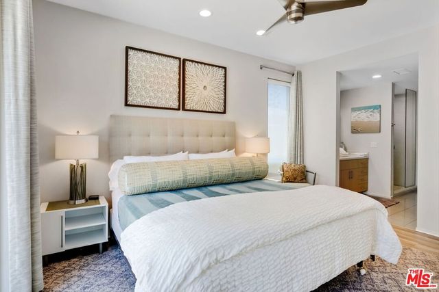 1090 Azure Court, Palm Springs, CA 92262