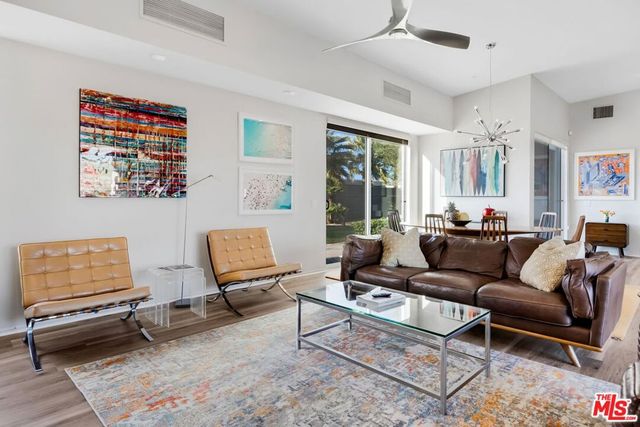 1090 Azure Court, Palm Springs, CA 92262