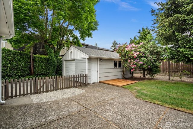 7819 28th Street W, University Place, WA 98466