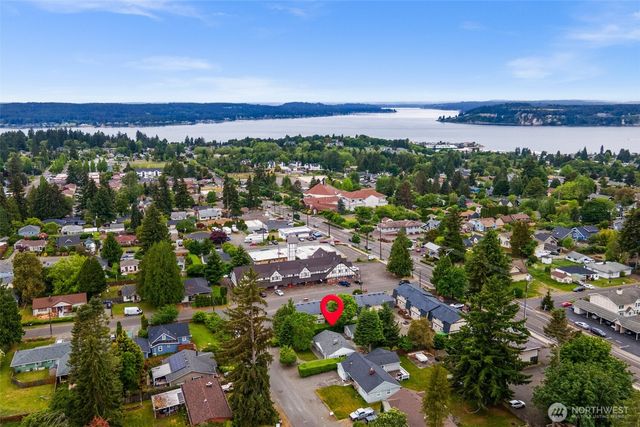 7819 28th Street W, University Place, WA 98466