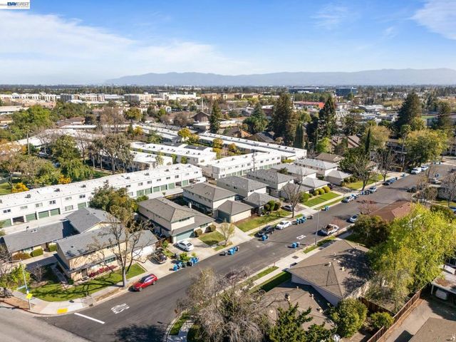 19423 19425 Greenwood Dr, Cupertino, CA 95014