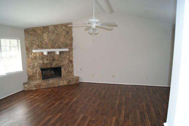 3322 Sycamore Springs Drive, Houston, TX 77339