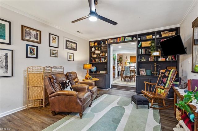 1028 Tottenham LN, Virginia Beach, VA 23454