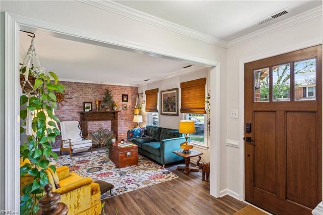 1028 Tottenham LN, Virginia Beach, VA 23454