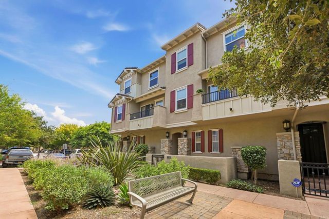 2203 Indus Way, San Marcos, CA 92078