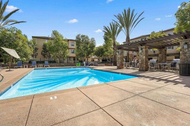 2203 Indus Way, San Marcos, CA 92078
