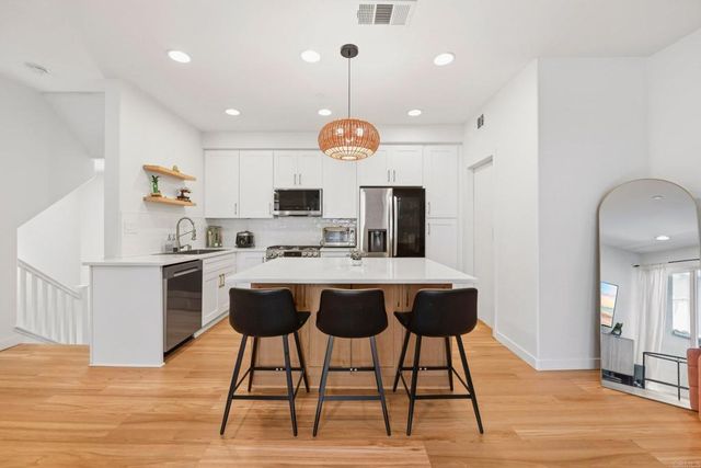 2203 Indus Way, San Marcos, CA 92078