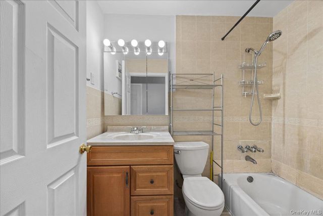 56-25 226 Street 3rd Floor, Oakland Gardens, NY 11364