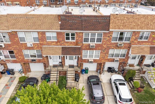 56-25 226 Street 3rd Floor, Oakland Gardens, NY 11364