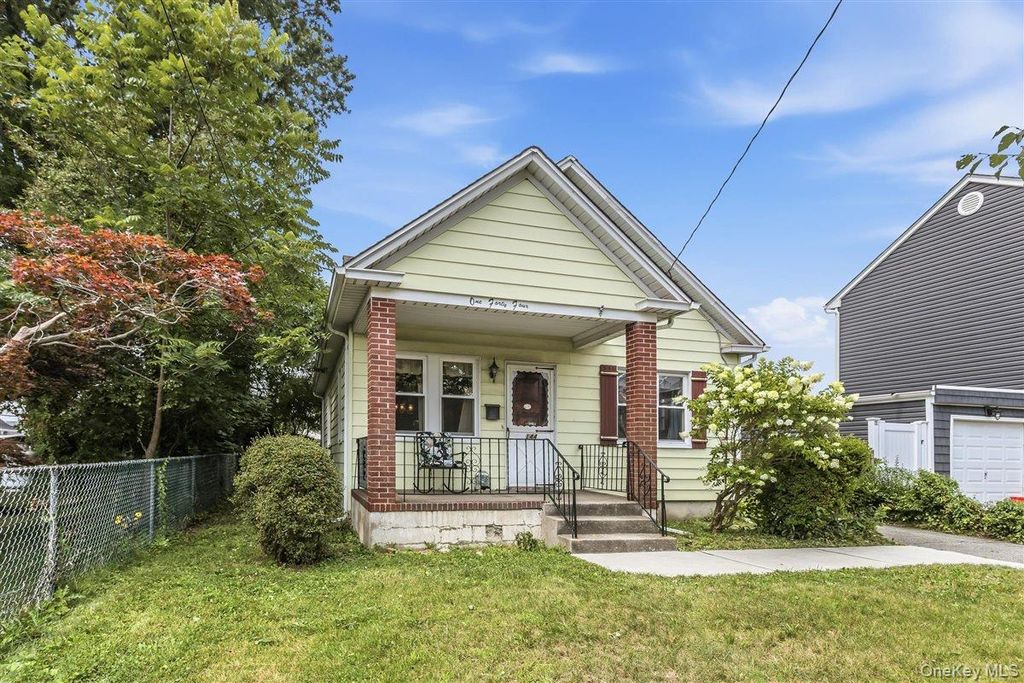 144 Sycamore Street, West Hempstead, NY 11552