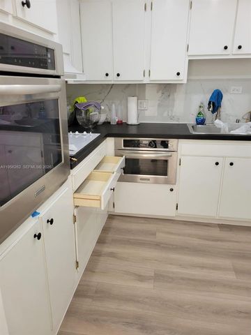 900 Bay Dr 821, Miami Beach, FL 33141