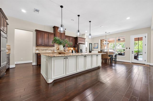 10227 Grape Creek Grove Lane, Cypress, TX 77433