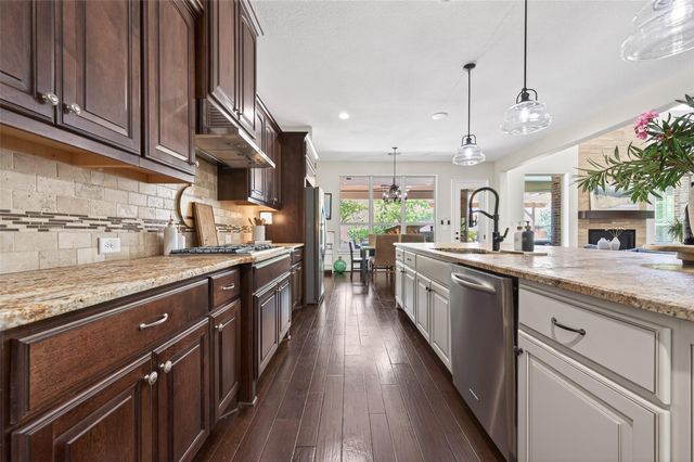 10227 Grape Creek Grove Lane, Cypress, TX 77433