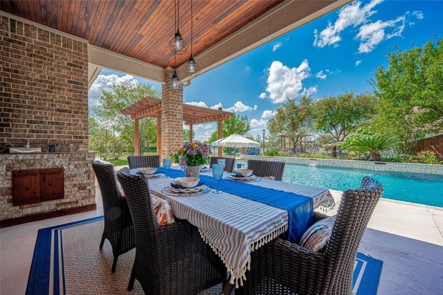 10227 Grape Creek Grove Lane, Cypress, TX 77433