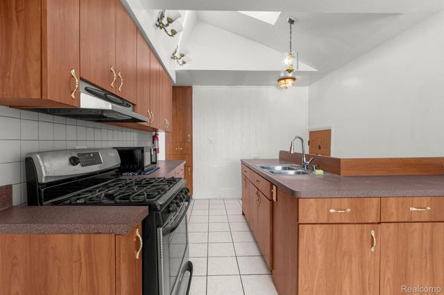 24130 Audrey Avenue, Warren, MI 48091