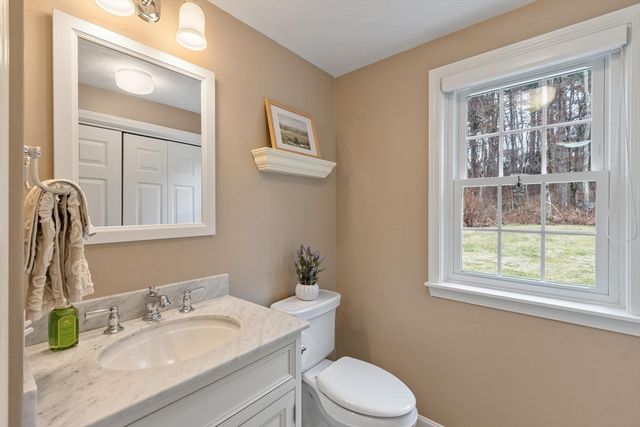 18 Heather Drive, Westford, MA 01886