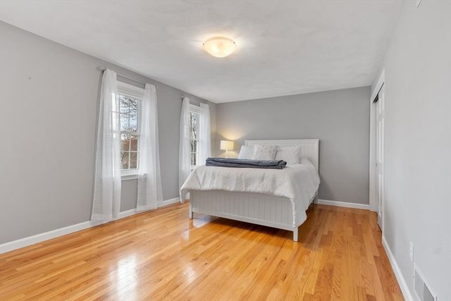 18 Heather Drive, Westford, MA 01886