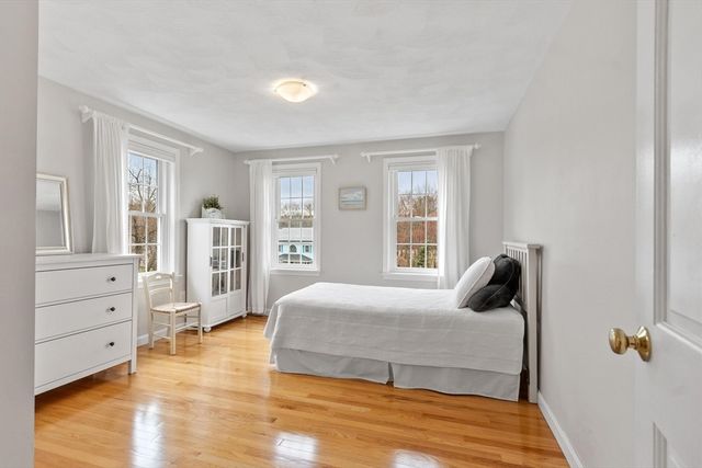 18 Heather Drive, Westford, MA 01886