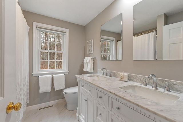 18 Heather Drive, Westford, MA 01886