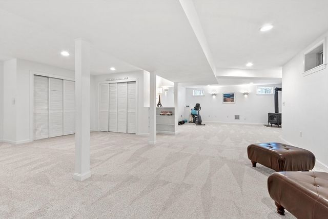 18 Heather Drive, Westford, MA 01886