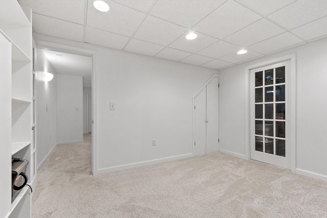 18 Heather Drive, Westford, MA 01886