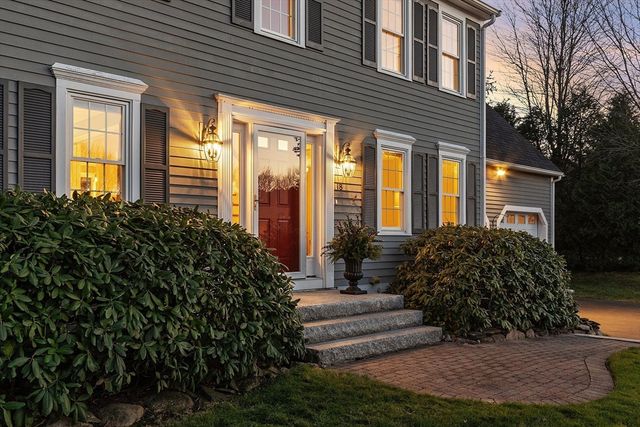 18 Heather Drive, Westford, MA 01886