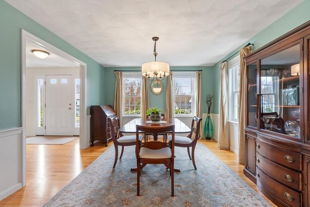 18 Heather Drive, Westford, MA 01886