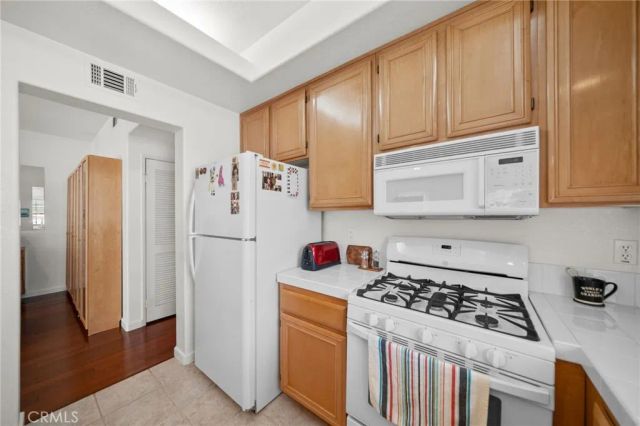 8086 E Venice, Anaheim, CA 92808