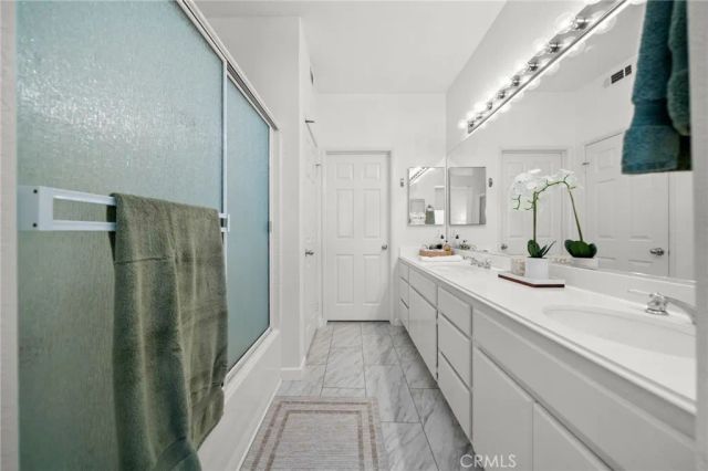 8086 E Venice, Anaheim, CA 92808