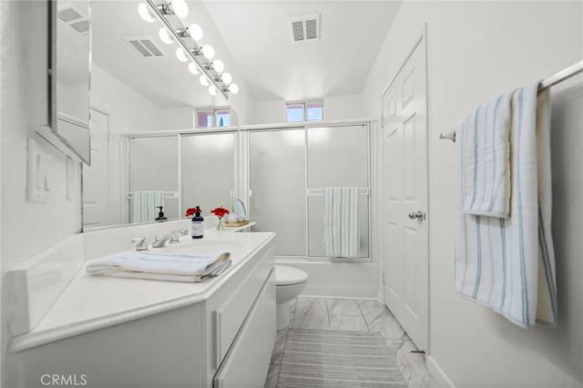 8086 E Venice, Anaheim, CA 92808