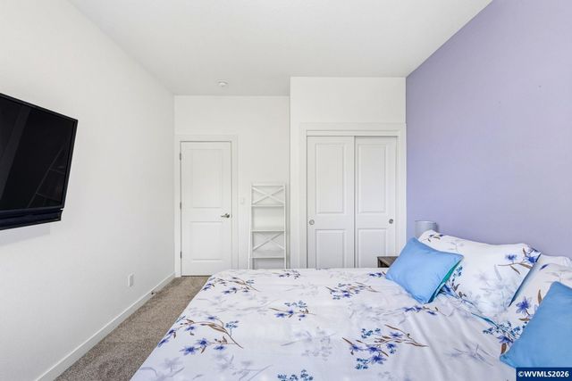 1372 Overview St NW, Salem, OR 97304