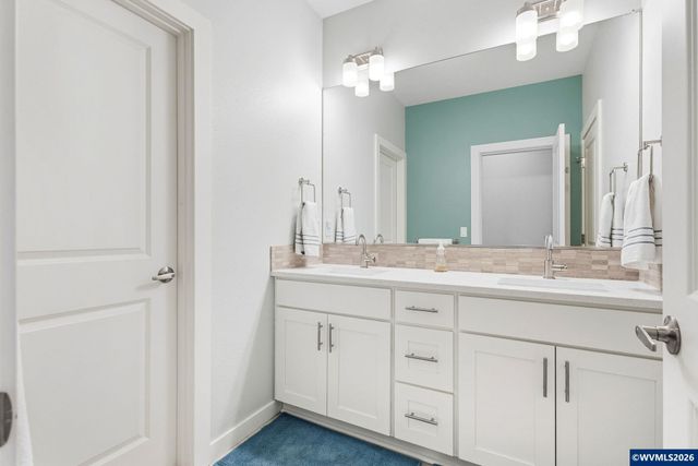 1372 Overview St NW, Salem, OR 97304