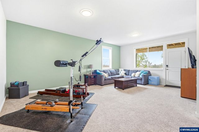1372 Overview St NW, Salem, OR 97304