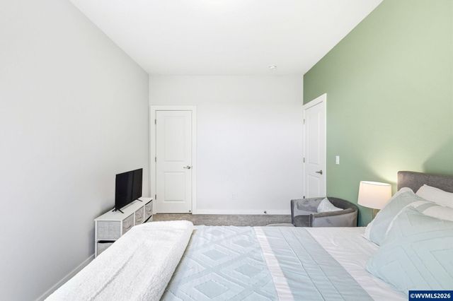 1372 Overview St NW, Salem, OR 97304