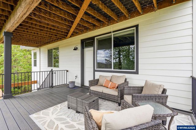 1372 Overview St NW, Salem, OR 97304