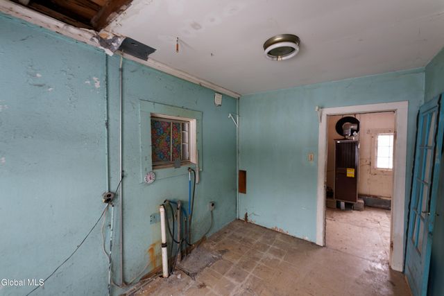 123 Hagaman Avenue, Amsterdam, NY 12010